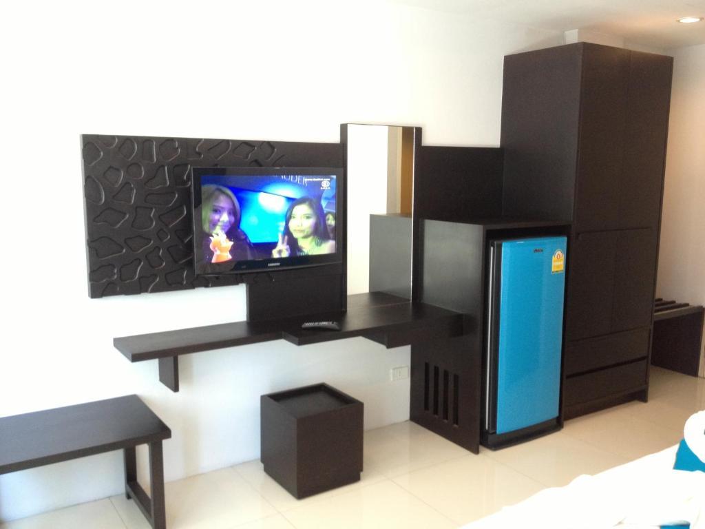 โรงแรมเดอะ ซิลค์ ฮิลล์ Patong ภายนอก รูปภาพ
