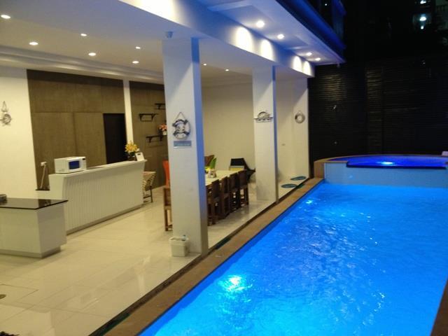 โรงแรมเดอะ ซิลค์ ฮิลล์ Patong ภายนอก รูปภาพ